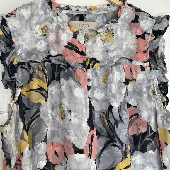 LOFT Sleeveless Ruffled Blouse: MPetite - Picture 2 of 5